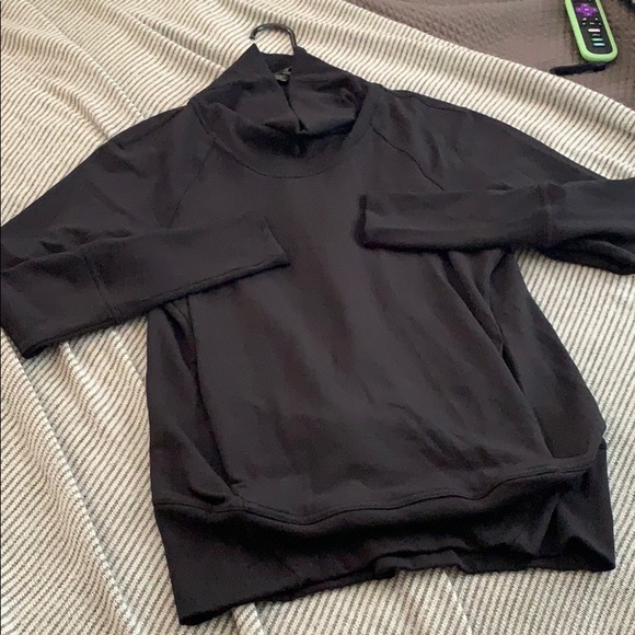 Lululemon Crowl neck sweatshirt!! - Picture 3 of 7